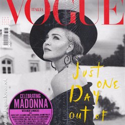 Vogue Italia - August 2018 - Italy (cover 1)