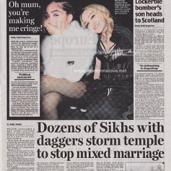 2016 - September - Daily Mail - UK - Oh mum you're making me cringe!