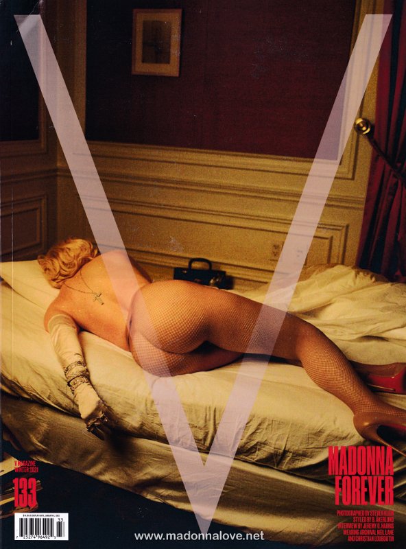 V magazine winter issue 133 - 2021 - USA - Cover 1 - Madonna In Bed (Limited Edition)