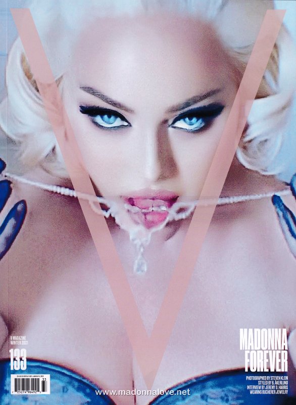 V magazine winter issue 133 - 2021 - USA - Cover 2 - Portrait (with diamonds)