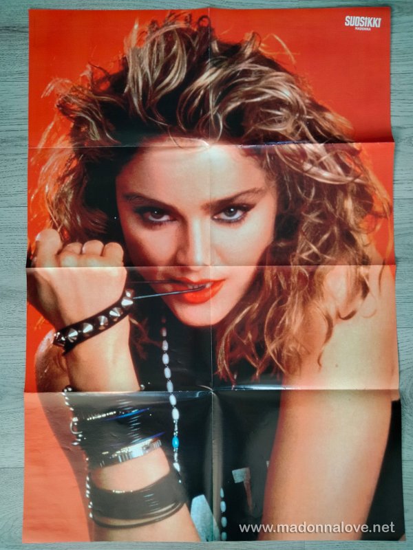 Magazine mega posters (9)